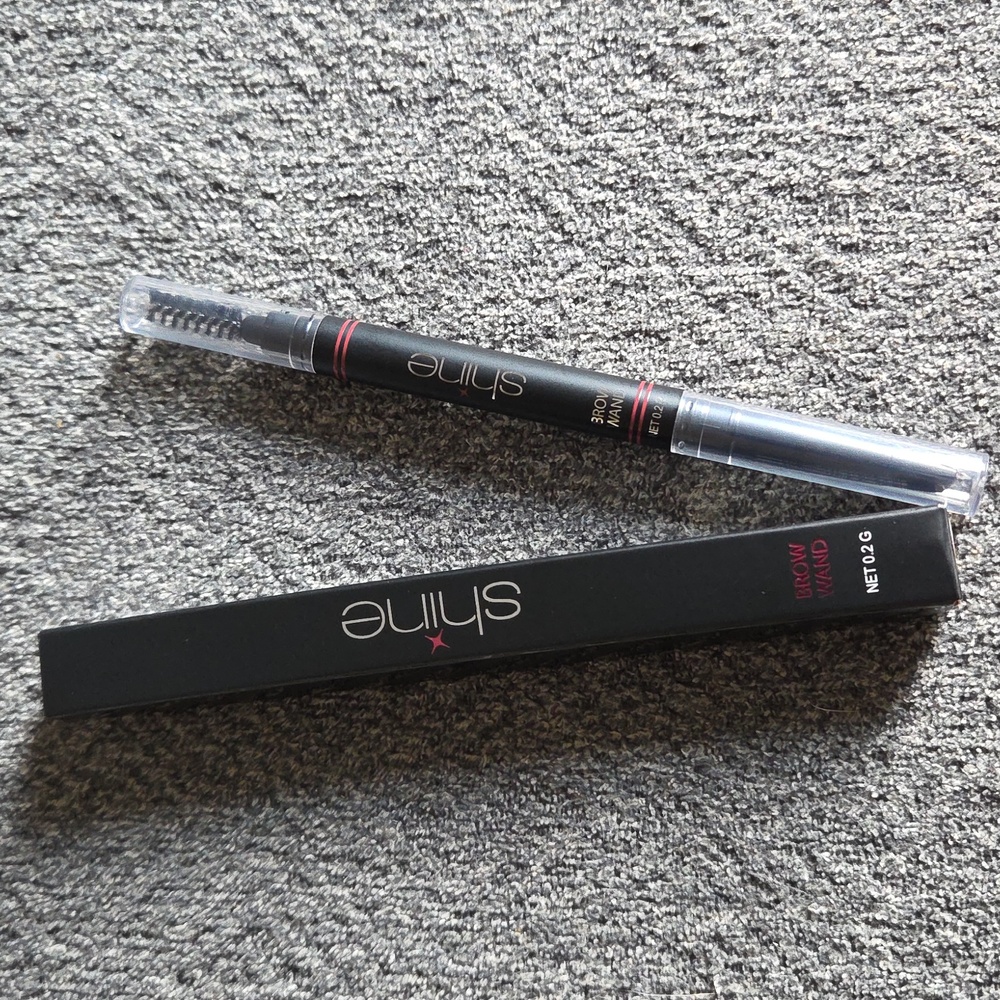 Shine Cosmetics Brow Wand in: Thrive
